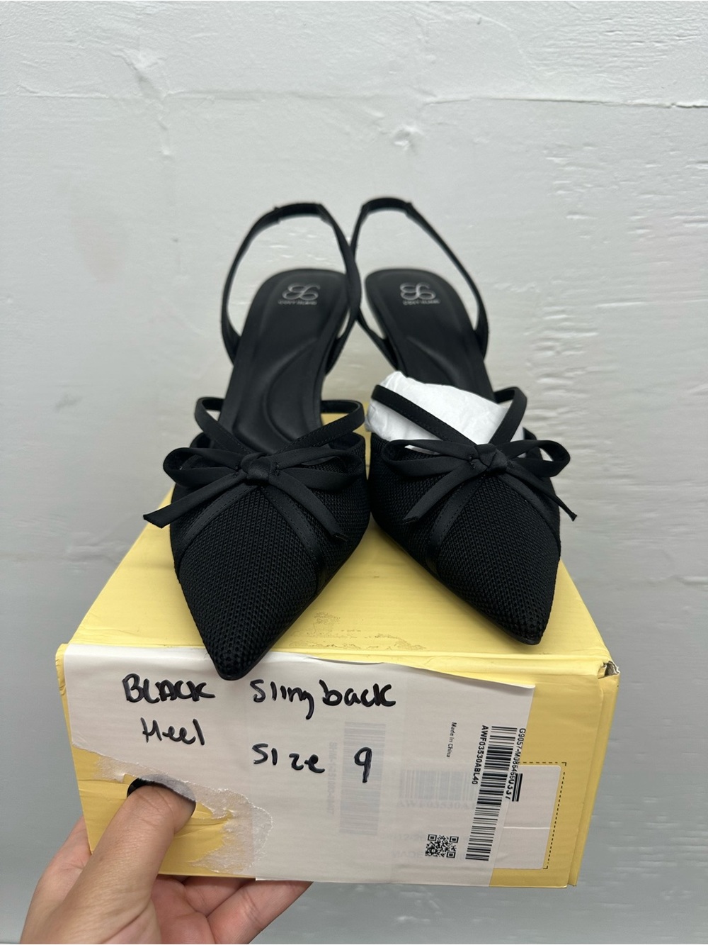 Cosy island black sling back heels